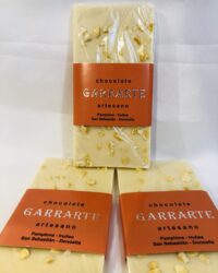 Tableta chocolate mango fruta de la pasion. Blanco.