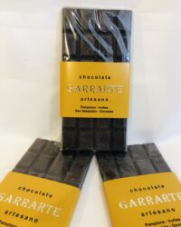 Tableta chocolate negro canela. 70% cacao
