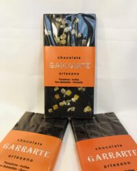 Tableta chocolate negro naranja. 80% cacao