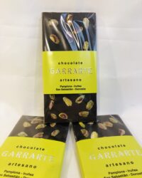 Tableta chocolate negro pistacho. 70% cacao